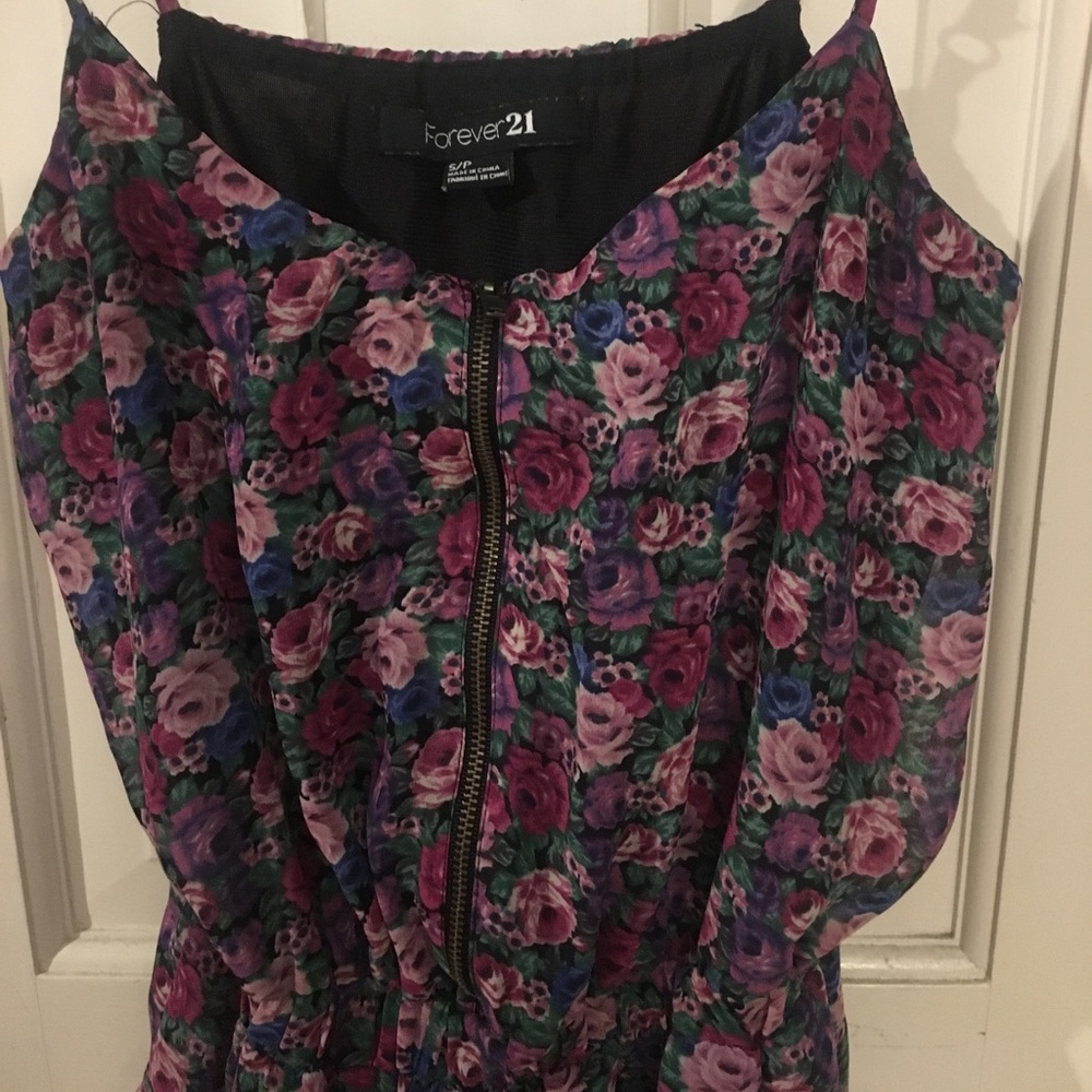 Floral romper - Picture 2 of 4